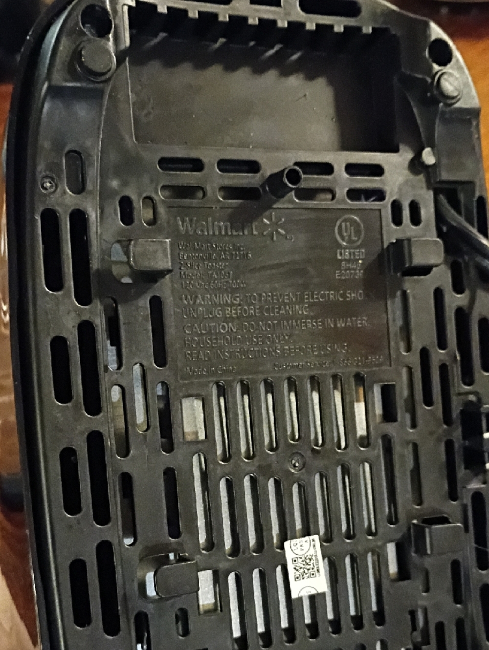 Black 2-Slice Toaster - Picture 2 of 4